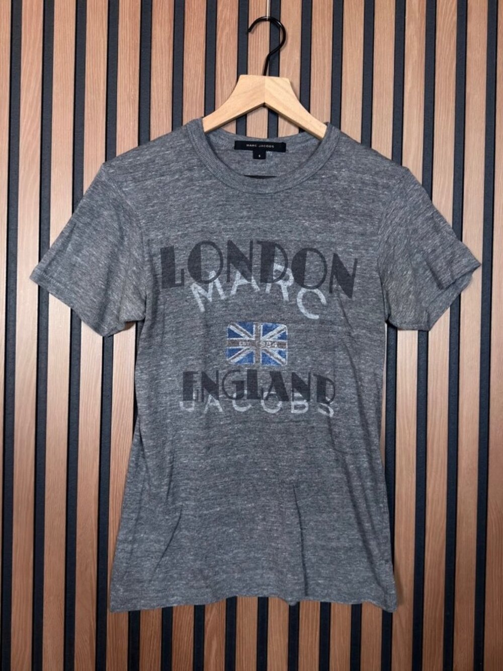 Marc Jacobs T Shirt Small Womens Gray Graphic Short Sleeve Crewneck Tee London